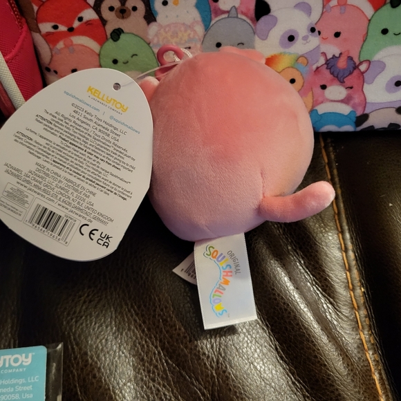 Squishmallows Set of 5. Mystery Bag, Pencil Pouches, Cat Clip, Bracelet + 1 Gift - Picture 8 of 9